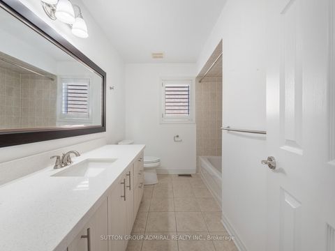 Photo 19 at 172 Kingsview Drive, Vellore Village, Vaughan