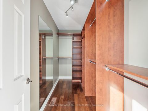 Photo 23 at 172 Kingsview Drive, Vellore Village, Vaughan