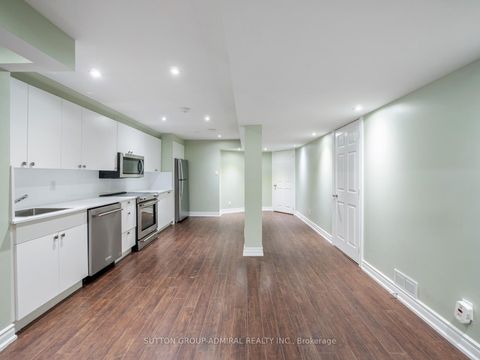 Photo 26 at 172 Kingsview Drive, Vellore Village, Vaughan