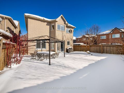 Photo 32 at 172 Kingsview Drive, Vellore Village, Vaughan