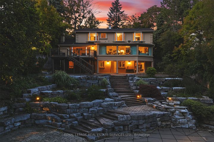 Photo 2 at 3278 Credit Heights Drive, Erindale, Mississauga