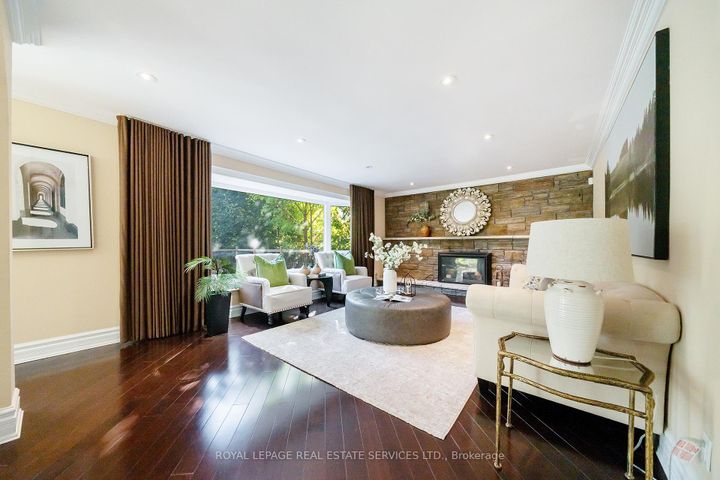 Photo 13 at 3278 Credit Heights Drive, Erindale, Mississauga