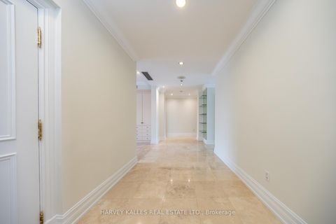 Photo 4 at #5B - 2 Chedington Place, York Mills, Toronto
