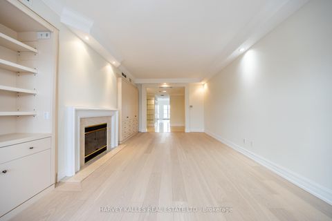 Photo 7 at #5B - 2 Chedington Place, York Mills, Toronto