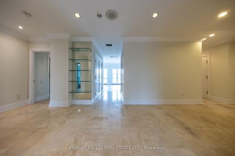 Photo 9 at #5B - 2 Chedington Place, York Mills, Toronto