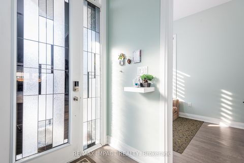 Photo 5 at 11 Larkin Lane, Bowmanville, Clarington