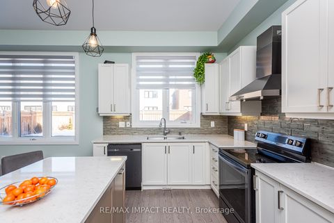 Photo 22 at 11 Larkin Lane, Bowmanville, Clarington