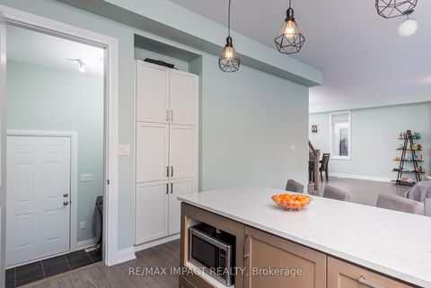 Photo 23 at 11 Larkin Lane, Bowmanville, Clarington