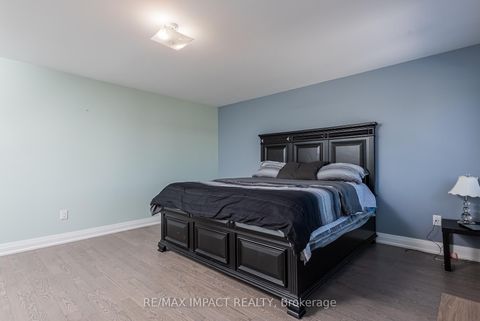 Photo 29 at 11 Larkin Lane, Bowmanville, Clarington