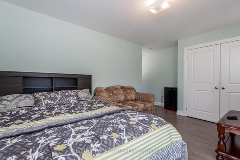 Photo 43 at 11 Larkin Lane, Bowmanville, Clarington