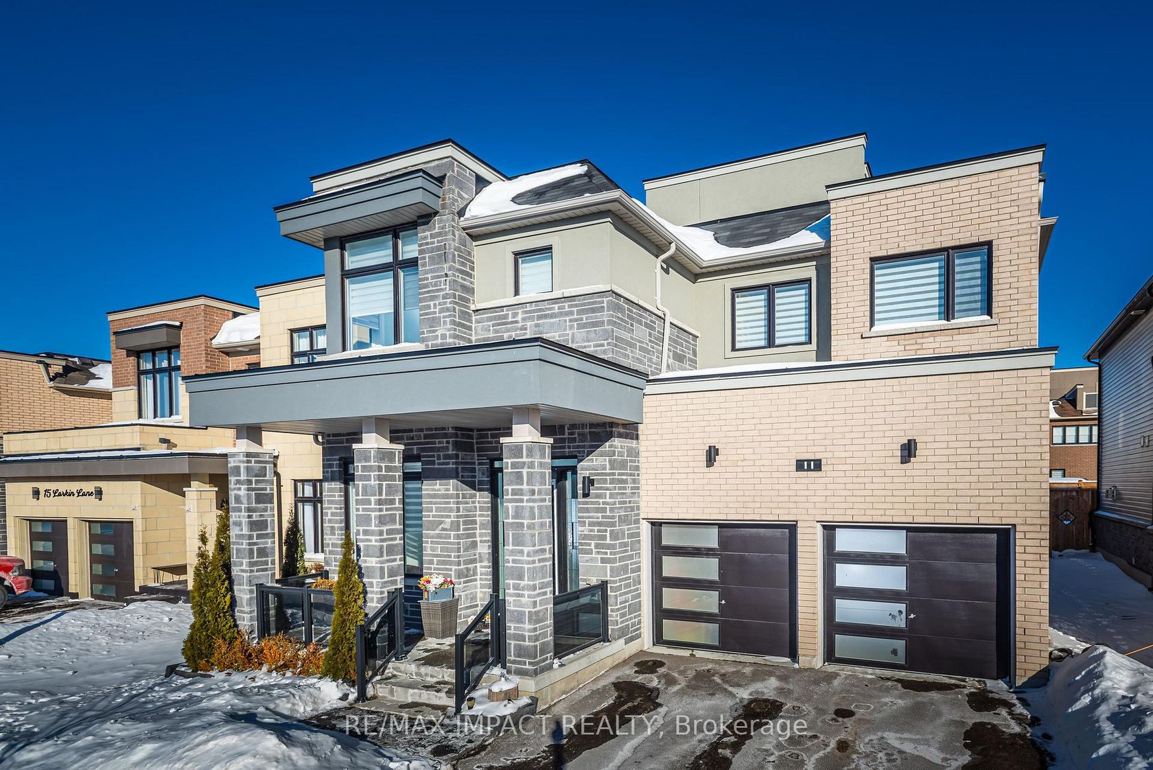 11 Larkin Lane, Bowmanville, Clarington 