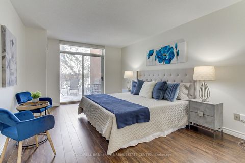 Photo 9 at 115 - 14924 Yonge Street, Aurora Highlands, Aurora