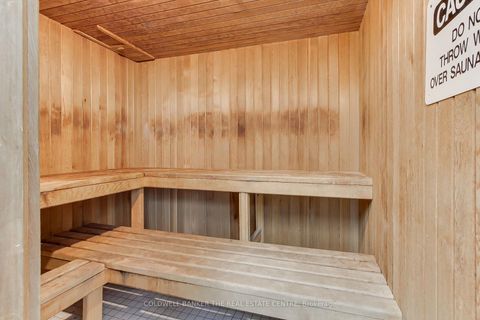 Photo 20 at 115 - 14924 Yonge Street, Aurora Highlands, Aurora