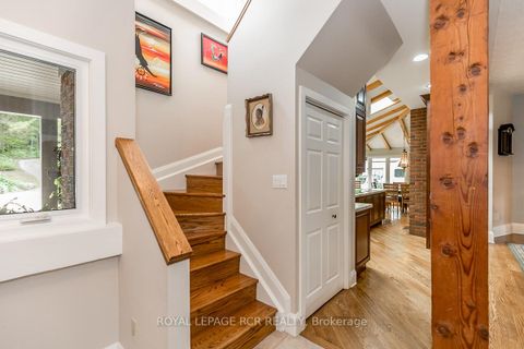 Photo 6 at 16365 Bathurst Street, Summerhill Estates, Newmarket
