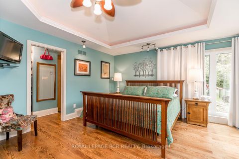 Photo 12 at 16365 Bathurst Street, Summerhill Estates, Newmarket