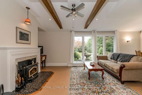 Photo 14 at 16365 Bathurst Street, Summerhill Estates, Newmarket