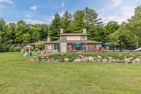 Photo 27 at 16365 Bathurst Street, Summerhill Estates, Newmarket