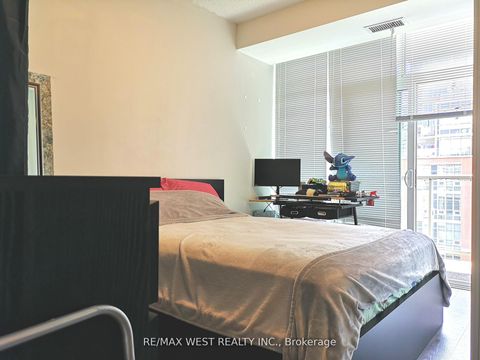 Photo 11 at 1718 - 75 East Liberty Street, Niagara, Toronto