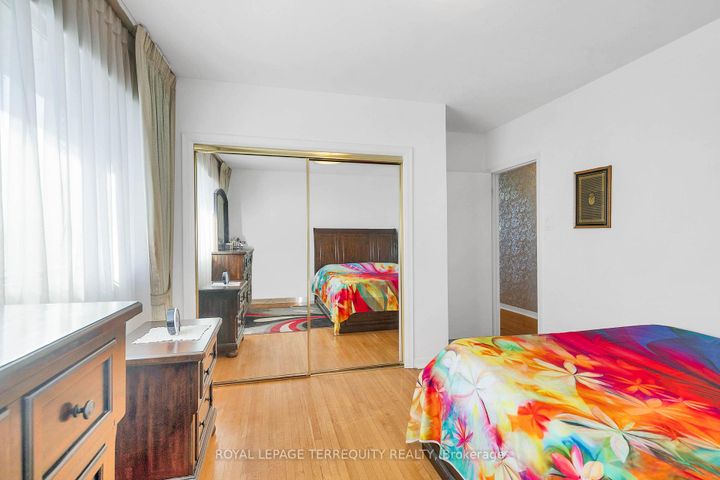 Photo 16 at 106 Grandravine Drive, York University Heights, Toronto