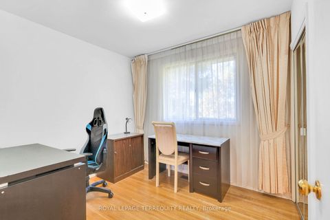 Photo 19 at 106 Grandravine Drive, York University Heights, Toronto