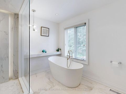 Photo 22 at 6 Blaine Drive, Don Mills, Toronto