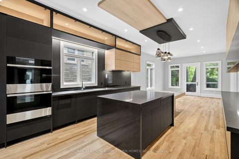 Photo 9 at 63 Gordon Road, Windfields, Toronto