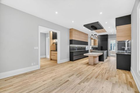 Photo 11 at 63 Gordon Road, Windfields, Toronto