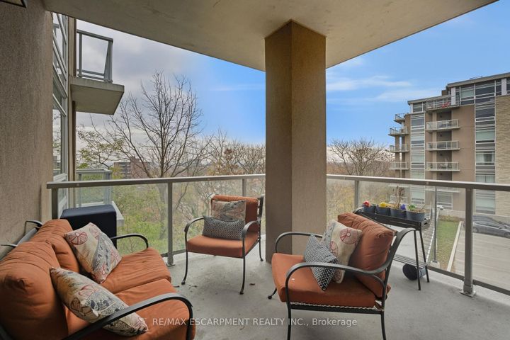 Photo 25 at 308 - 455 Charlton Avenue, Stinson, Hamilton