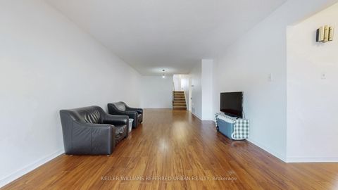 Photo 5 at 15 Thistlewaite Crescent, Malvern West, Toronto