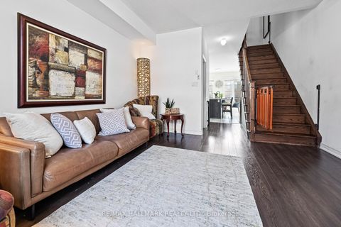 Photo 7 at 60 Belanger Crescent, Birchmount, Toronto