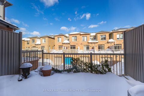 Photo 10 at 60 Belanger Crescent, Birchmount, Toronto