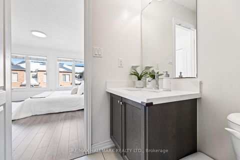 Photo 15 at 60 Belanger Crescent, Birchmount, Toronto