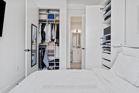 Photo 10 at 123 - 2075 King Rd Road, King City, King