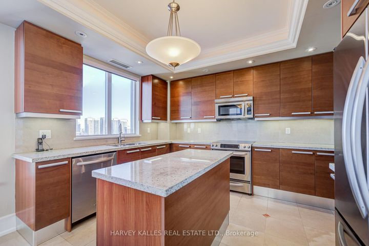 Photo 13 at 1602B - 660 Sheppard Avenue E, Bayview Village, Toronto