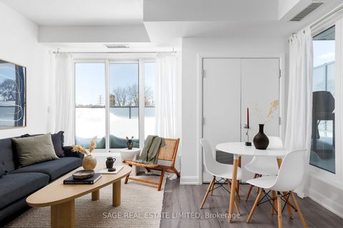 Photo 2 at 202 - 385 Osler Street, Pellam Park, Toronto