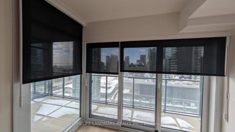 Photo 3 at 2612 - 3 Concord Cityplace Way, Waterfront Communities C1, Toronto
