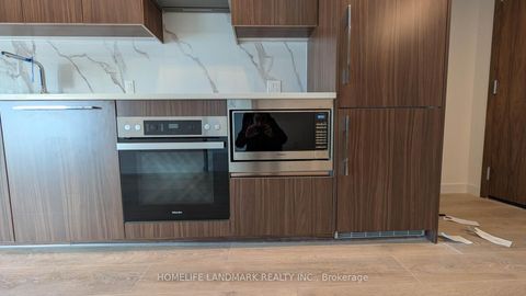 Photo 4 at 2612 - 3 Concord Cityplace Way, Waterfront Communities C1, Toronto