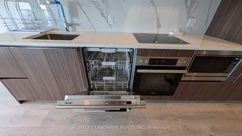 Photo 6 at 2612 - 3 Concord Cityplace Way, Waterfront Communities C1, Toronto