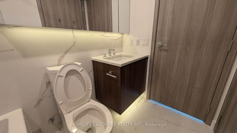 Photo 9 at 2612 - 3 Concord Cityplace Way, Waterfront Communities C1, Toronto