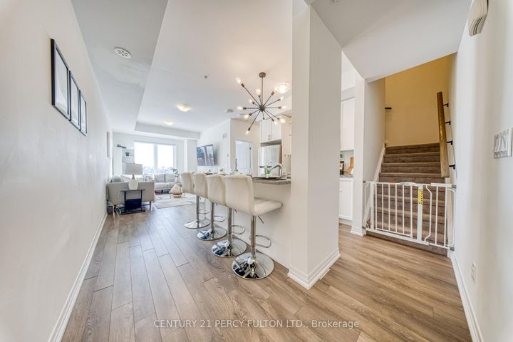 Photo 4 at 604 - 2635 William Jackson Drive, Duffin Heights, Pickering