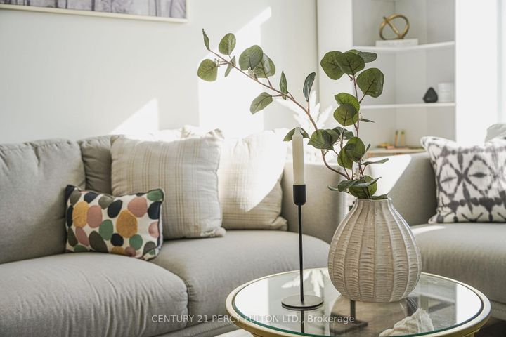 Photo 13 at 604 - 2635 William Jackson Drive, Duffin Heights, Pickering