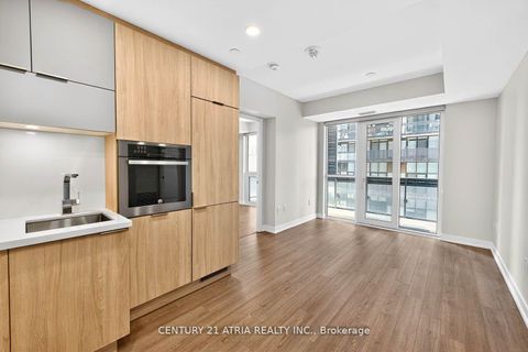 Photo 8 at 707 - 39 Roehampton Avenue, Mount Pleasant West, Toronto