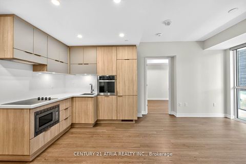 Photo 19 at 707 - 39 Roehampton Avenue, Mount Pleasant West, Toronto