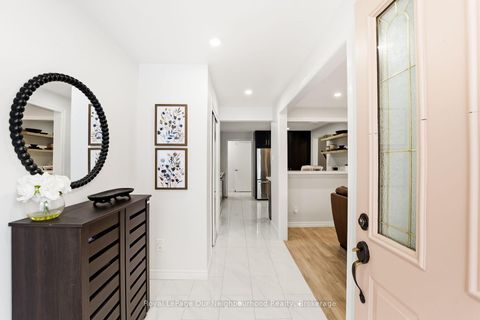 Photo 7 at 31 Boundy Crescent, L'Amoreaux, Toronto