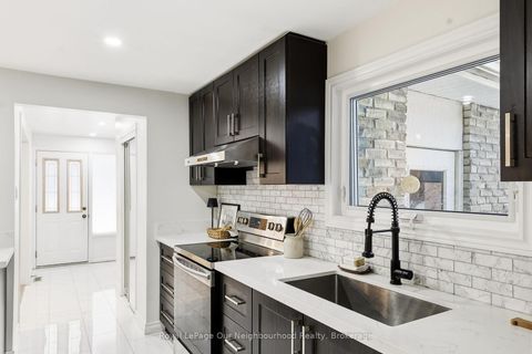 Photo 19 at 31 Boundy Crescent, L'Amoreaux, Toronto