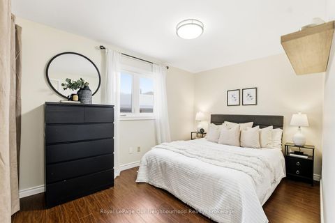 Photo 26 at 31 Boundy Crescent, L'Amoreaux, Toronto