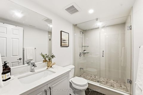 Photo 35 at 31 Boundy Crescent, L'Amoreaux, Toronto