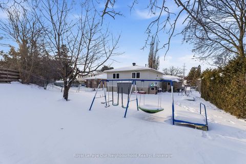 Photo 41 at 31 Boundy Crescent, L'Amoreaux, Toronto