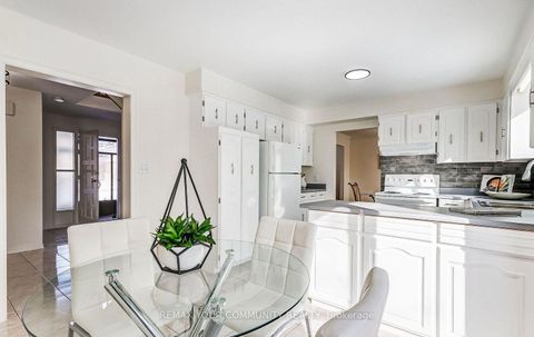 Photo 6 at 37 Mackay Drive, South Richvale, Richmond Hill