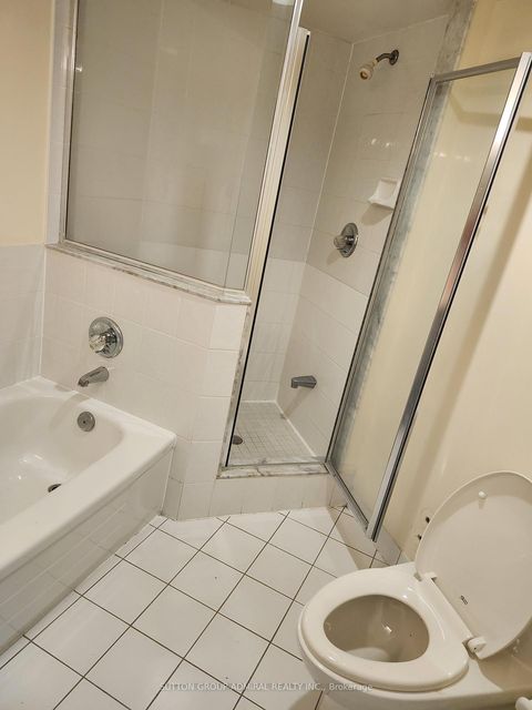 Photo 15 at 910 - 120 Promenade Circle, Brownridge, Vaughan